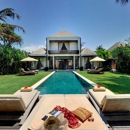 Majapahit Beach Villas By Nakula Ketewel Buitenkant foto